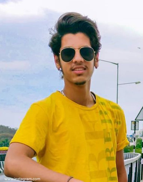 Tech Bhavesh YouTuber wiki, age, Biography, Girlfriend, Blogger, Career, Earning & More